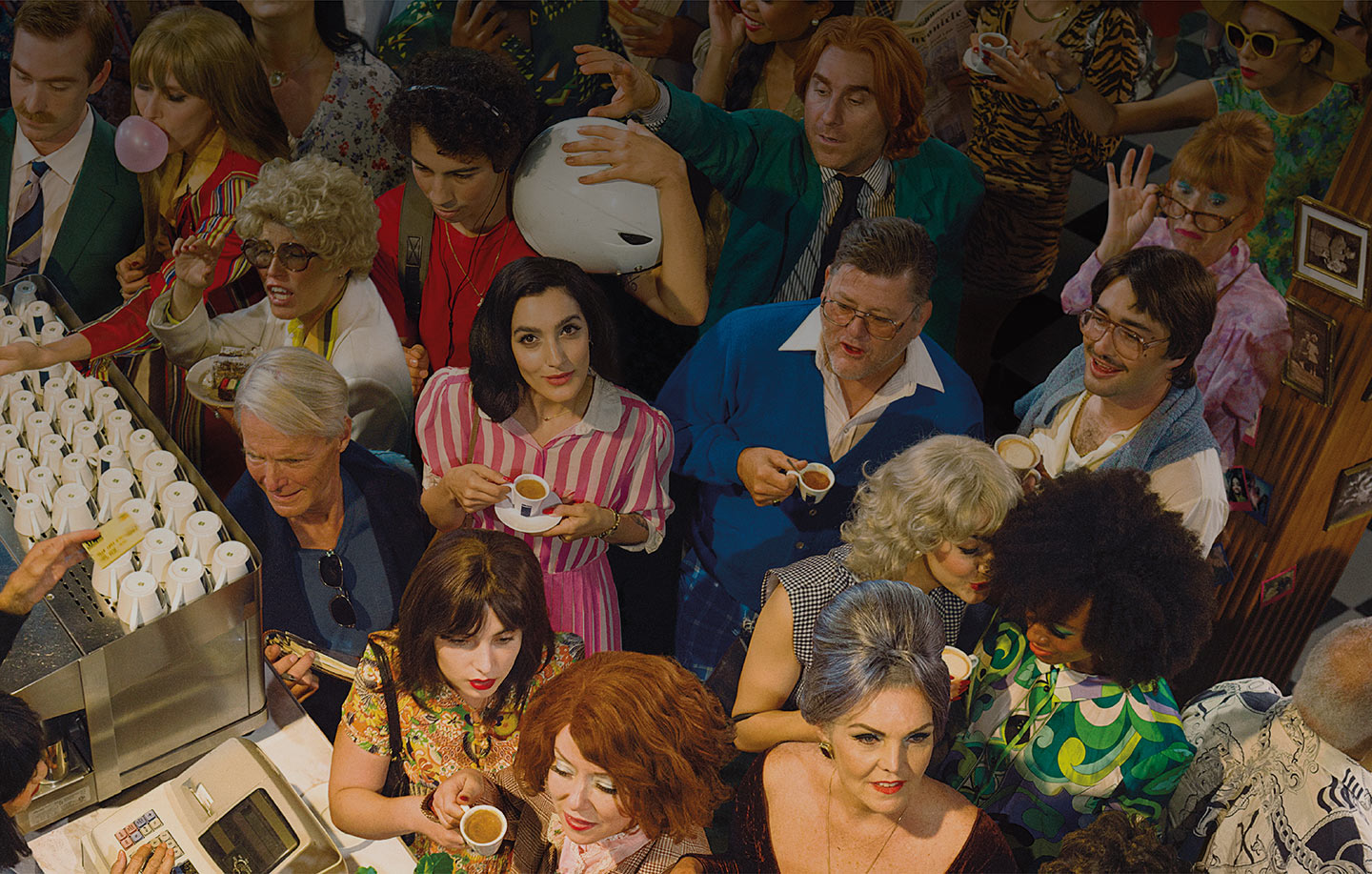 Calendarul Lavazza 2023 de Alex Prager